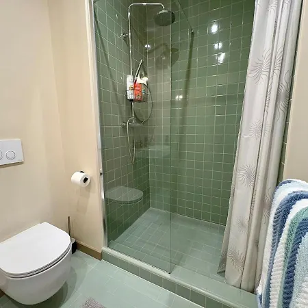 Brand New Modern Flat In Center 리가